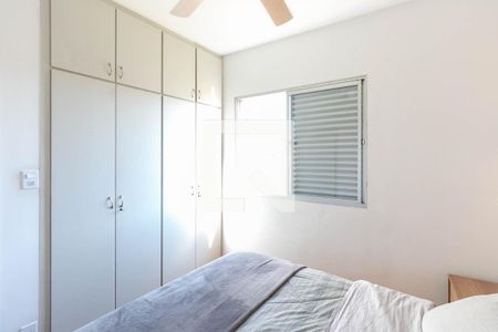 Quarto 2 de apartamento para alugar com 2 quartos, 70m² em Carlos Prates, Belo Horizonte