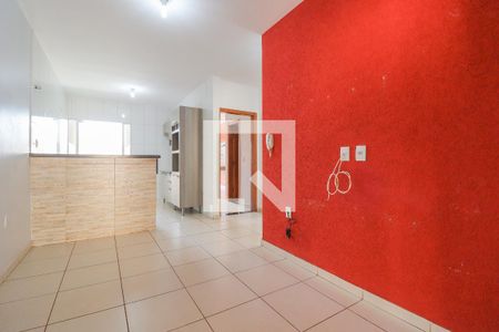 Sala de casa para alugar com 2 quartos, 65m² em Residencial Brisas da Mata, Goiânia