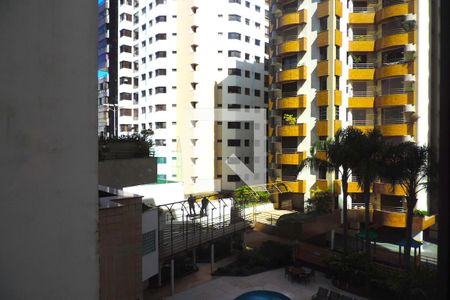 Sala - Vista de apartamento para alugar com 2 quartos, 77m² em Agronômica, Florianópolis