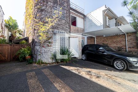 Casa à venda com 4 quartos, 291m² em Vila Madalena, São Paulo