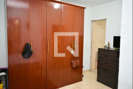 Quarto de casa para alugar com 1 quarto, 240m² em Parque Edu Chaves, São Paulo