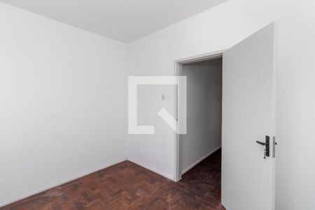 Quarto 2 de apartamento para alugar com 2 quartos, 72m² em Rio Branco, Porto Alegre