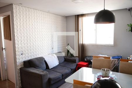 Sala de apartamento para alugar com 2 quartos, 38m² em Jardim Petrópolis, Cotia