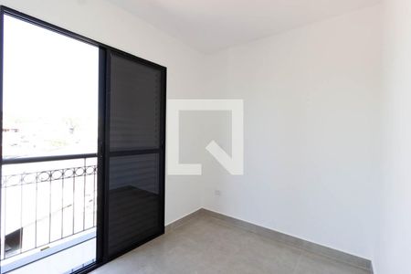 Quarto 2 de apartamento para alugar com 2 quartos, 46m² em Vila Nivi, São Paulo