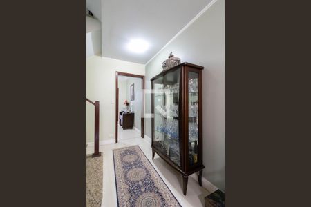 Hall da Escada de casa para alugar com 5 quartos, 257m² em Jardim Barbosa, Guarulhos