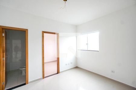 Sala e cozinha de apartamento para alugar com 2 quartos, 40m² em Vila Esperança, São Paulo