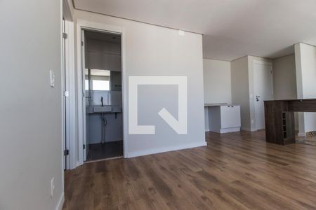 Sala de TV de apartamento para alugar com 1 quarto, 49m² em Alphaville Empresarial, Barueri