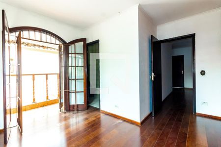 Suíte de casa à venda com 4 quartos, 200m² em Cidade São Francisco, São Paulo