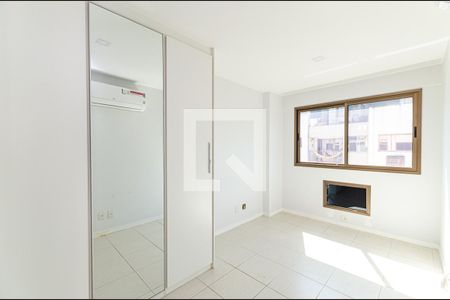 Suíte de apartamento para alugar com 2 quartos, 125m² em São Domingos, Niterói