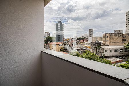sacada de apartamento à venda com 2 quartos, 67m² em Vila Gumercindo, São Paulo