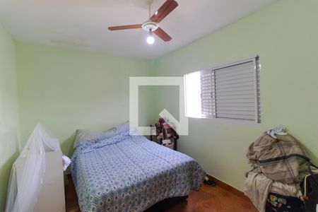 Casa de condomínio à venda com 285m², 4 quartos e 5 vagas Casa de condomínio à venda com 285m², 4 quartos e 5 vagasSuíte 01