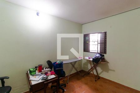 Casa de condomínio à venda com 285m², 4 quartos e 5 vagas Casa de condomínio à venda com 285m², 4 quartos e 5 vagasQuarto 01