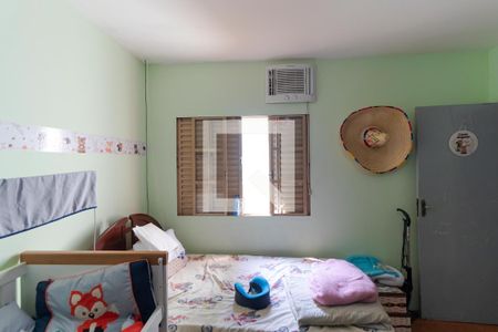 Casa de condomínio à venda com 285m², 4 quartos e 5 vagas Casa de condomínio à venda com 285m², 4 quartos e 5 vagasQuarto 02