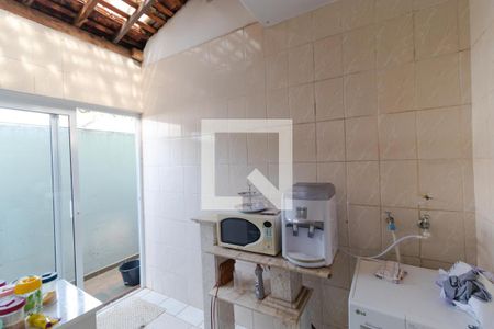 Casa de condomínio à venda com 285m², 4 quartos e 5 vagas Casa de condomínio à venda com 285m², 4 quartos e 5 vagasCozinha