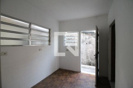 Casa para alugar com 70m², 2 quartos e 1 vagaSala