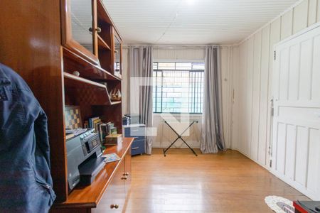 Sala de casa para alugar com 3 quartos, 80m² em Lindóia, Curitiba