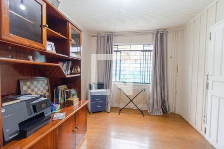 Sala de casa para alugar com 3 quartos, 80m² em Lindóia, Curitiba