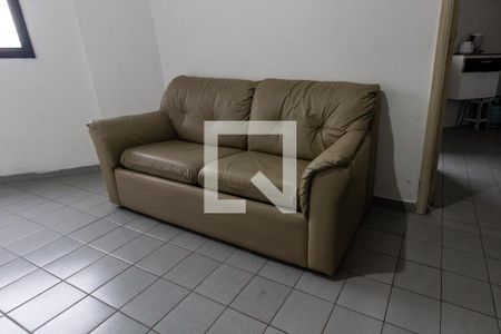 Detalhe da sala de apartamento para alugar com 1 quarto, 45m² em Guilhermina, Praia Grande