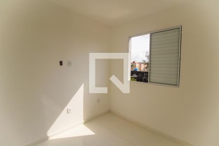 Quarto 1 de apartamento para alugar com 2 quartos, 53m² em Vila Carmosina, São Paulo