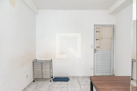 Sala/quarto de kitnet/studio para alugar com 1 quarto, 16m² em Liberdade, São Paulo