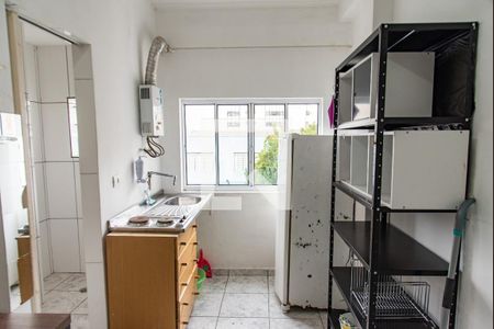 Cozinha de kitnet/studio para alugar com 1 quarto, 16m² em Liberdade, São Paulo