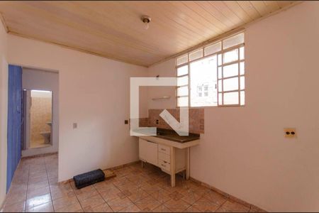 Cozinha de casa para alugar com 1 quarto, 25m² em Vila Santana, São Paulo