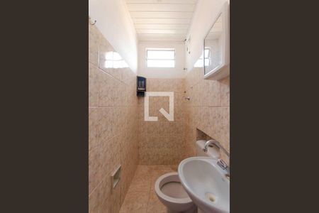 Banheiro Suíte de casa para alugar com 1 quarto, 25m² em Vila Santana, São Paulo