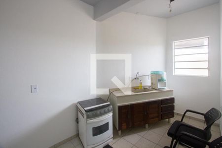 Cozinha de casa de condomínio para alugar com 1 quarto, 52m² em Jardim Casablanca, São Paulo