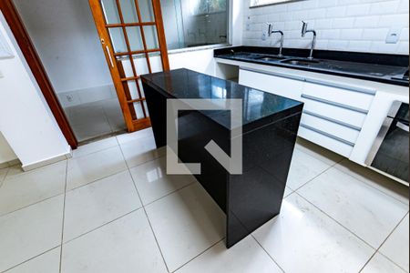 Casa de condomínio à venda com 155m², 3 quartos e 2 vagas Casa de condomínio à venda com 155m², 3 quartos e 2 vagasDetalhe cozinha