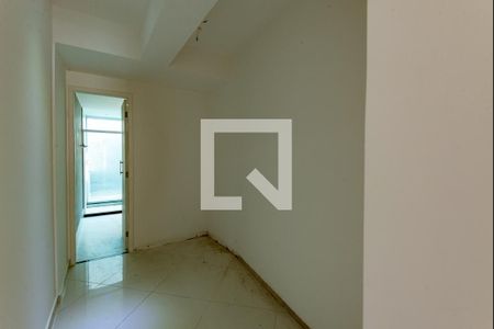 Casa de condomínio à venda com 155m², 3 quartos e 2 vagas Casa de condomínio à venda com 155m², 3 quartos e 2 vagasCloset da suíte 3