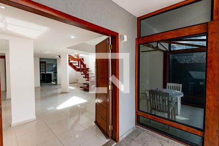 Casa de condomínio à venda com 155m², 3 quartos e 2 vagas Casa de condomínio à venda com 155m², 3 quartos e 2 vagasVista da Varanda