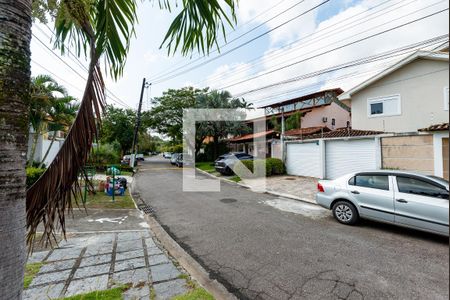 Casa de condomínio à venda com 155m², 3 quartos e 2 vagas Casa de condomínio à venda com 155m², 3 quartos e 2 vagasVista da Rua