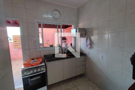 Cozinha de casa de condomínio à venda com 2 quartos, 75m² em Conjunto Residencial Souza Queiroz, Campinas