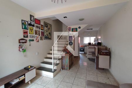 Sala de casa de condomínio à venda com 2 quartos, 75m² em Conjunto Residencial Souza Queiroz, Campinas