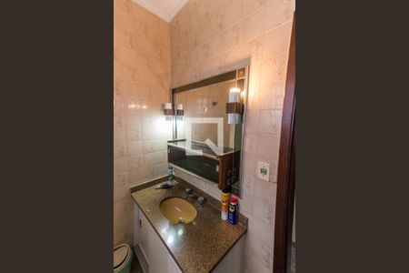 Lavabo de casa à venda com 3 quartos, 180m² em Jardim Guanca, São Paulo