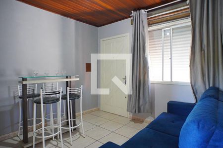 Sala de apartamento à venda com 2 quartos, 45m² em Rubem Berta, Porto Alegre