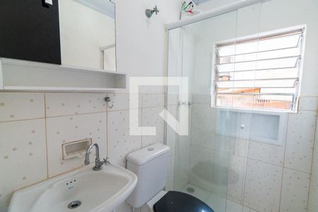 Banheiro de casa para alugar com 1 quarto, 20m² em Vila Babilônia, São Paulo