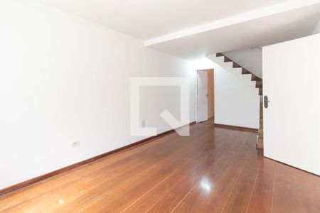 Sala de casa para alugar com 3 quartos, 128m² em Jardim Ivana, São Paulo