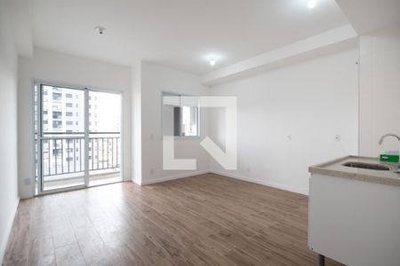 Sala e cozinha de apartamento para alugar com 1 quarto, 36m² em Presidente Altino, Osasco