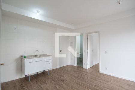 Sala e cozinha de apartamento para alugar com 1 quarto, 36m² em Presidente Altino, Osasco