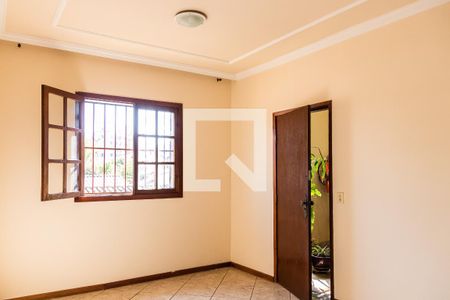 Sala de apartamento para alugar com 3 quartos, 75m² em Santa Branca, Belo Horizonte