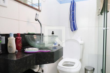 Banheiro do Quarto de casa para alugar com 1 quarto, 30m² em Vila Guarani (zona Sul), São Paulo