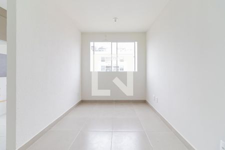 Sala de apartamento para alugar com 2 quartos, 44m² em Usina Piratininga, São Paulo