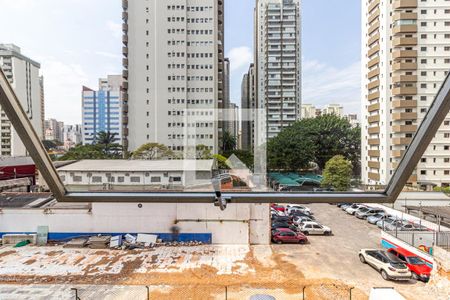 Vista de apartamento para alugar com 3 quartos, 129m² em Indianópolis, São Paulo