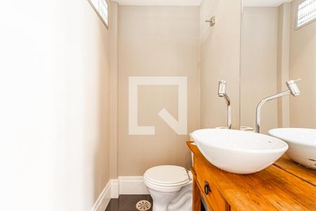 Lavabo de apartamento para alugar com 3 quartos, 129m² em Indianópolis, São Paulo