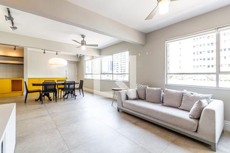 Sala de apartamento para alugar com 3 quartos, 129m² em Indianópolis, São Paulo