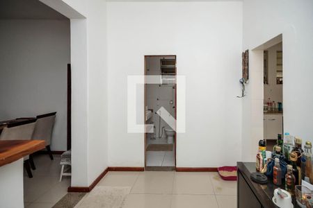 Sala de casa à venda com 3 quartos, 500m² em Piedade, Rio de Janeiro