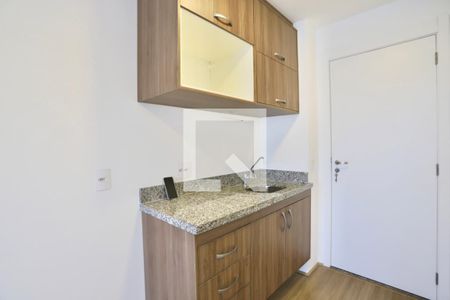 Cozinha de kitnet/studio para alugar com 1 quarto, 23m² em Quarta Parada, São Paulo