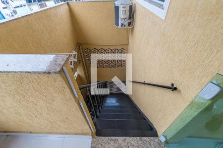 Varanda da Sala - Escada de acesso de casa à venda com 2 quartos, 75m² em Cordovil, Rio de Janeiro