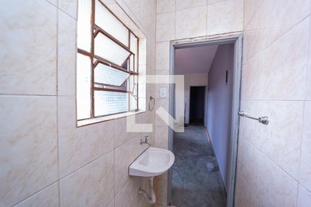 Casa para alugar com 50m², 1 quarto e sem vaga Casa para alugar com 50m², 1 quarto e sem vagaBanheiro